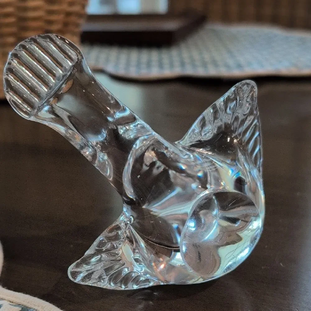 Elegant Vintage Art Glass Bird Figurine Paperweight
